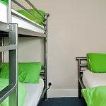 Yha Hostel *